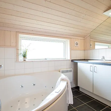 Vital 4 Inklusive Wäschepaket Und Urlaubsschutz * Großenbrode